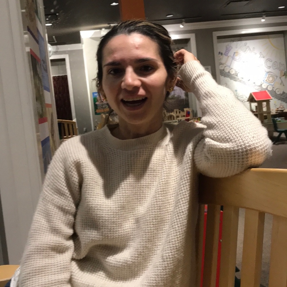 Meet your Posher, Ana